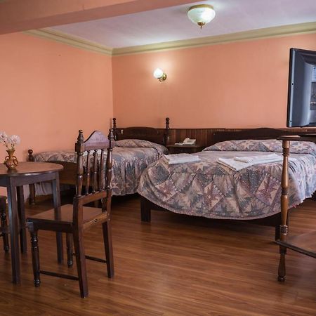 Hostal スクレ エクステリア 写真